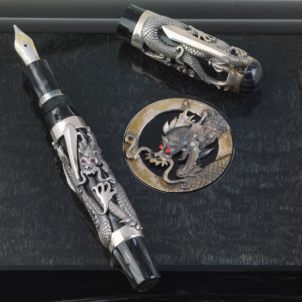 MONTEGRAPPA THE DRAGON PENNA STILOGRAFICA EDIZIONE LIMITATA 1044/1912 ANNO 1995  - Asta ASTA A TEMPO | PENNE DA COLLEZIONE - Associazione Nazionale - Case d'Asta italiane