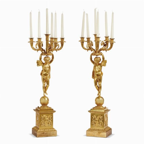 COPPIA DI CANDELABRI, FRANCIA, SECOLO XIX  - Asta INTERNATIONAL FINE ART E UNA IMPORTANTE COLLEZIONE DI PENDOLE AU BON SAUVAGE - Associazione Nazionale - Case d'Asta italiane