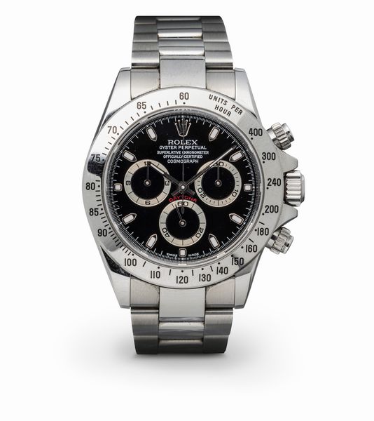 ROLEX : Daytona ref 116520, raffinato e attraente orologio da polso con quadrante nero luminova e cronografo con tre contatori, in acciaio inossidabile con bracciale, garanzia e scatola originale  - Asta Orologi da Polso e da Tasca - Associazione Nazionale - Case d'Asta italiane