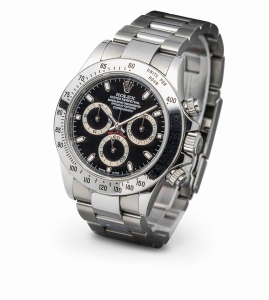 ROLEX : Daytona ref 116520, raffinato e attraente orologio da polso con quadrante nero luminova e cronografo con tre contatori, in acciaio inossidabile con bracciale, garanzia e scatola originale  - Asta Orologi da Polso e da Tasca - Associazione Nazionale - Case d'Asta italiane