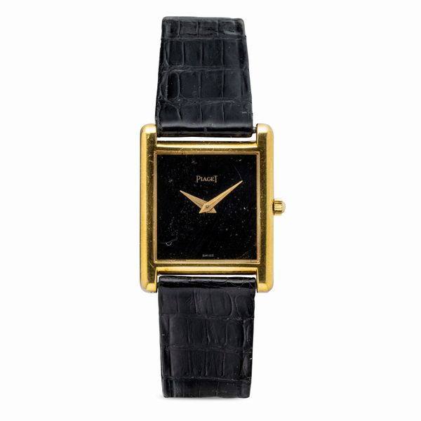 Piaget : Classico Tank extrapiatto in oro giallo 18k, quadrante in Onice, carica manuale  - Asta Orologi da Polso e da Tasca - Associazione Nazionale - Case d'Asta italiane