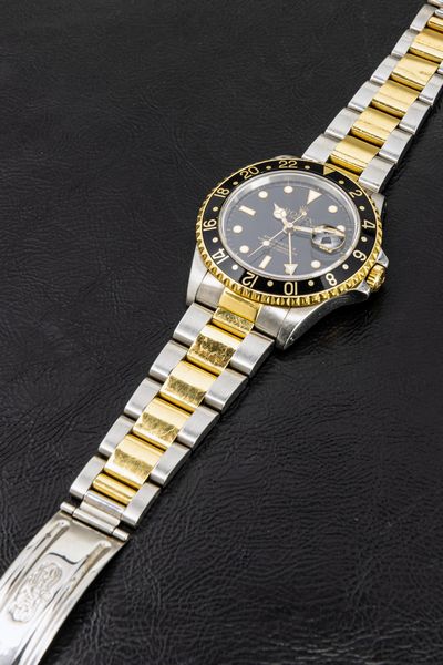 ROLEX : Sportivo GMT Master II ref 16713 acciaio e oro quadrante nero, doppia fuso orario, bracciale Oyster  - Asta Orologi da Polso e da Tasca - Associazione Nazionale - Case d'Asta italiane