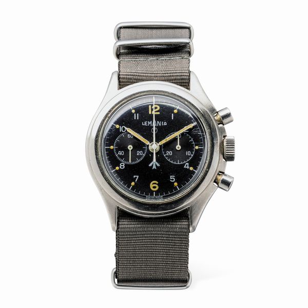 LEMANIA : Raro chrono ref 818 con cassa asimmetrica in acciaio, quadrante nero due contatori con numeri e sfere luminose, tasti a pompa assegnato alla Royal Air Force britannica  - Asta Orologi da Polso e da Tasca - Associazione Nazionale - Case d'Asta italiane