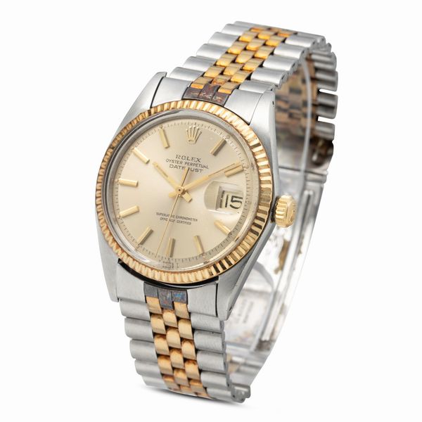 ROLEX : Classico Datejust ref 1601 acciaio e oro, quadrante champagne con indici applicati e bracciale Jubilee in perfetto stato di conservazione  - Asta Orologi da Polso e da Tasca - Associazione Nazionale - Case d'Asta italiane