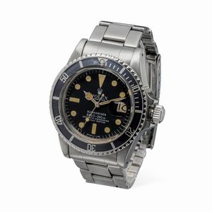 ROLEX : Sportivo Submariner ref 1680 in acciaio, quadrante nero opaco con pallettoni al trizio, ghiera girevole nera metallica lievemente sbiadita, movimento automatico con datario  - Asta Orologi da Polso e da Tasca - Associazione Nazionale - Case d'Asta italiane