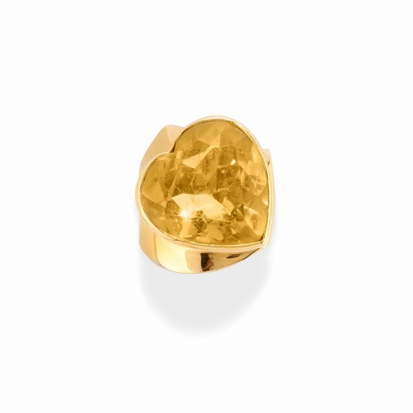 Anello con quarzo giallo  - Asta Gioielli / Summer - Associazione Nazionale - Case d'Asta italiane