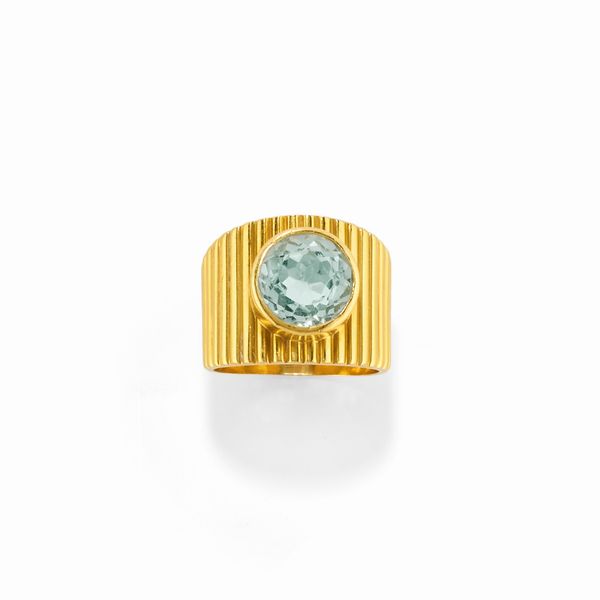 Anello con topazio  - Asta Gioielli / Summer - Associazione Nazionale - Case d'Asta italiane