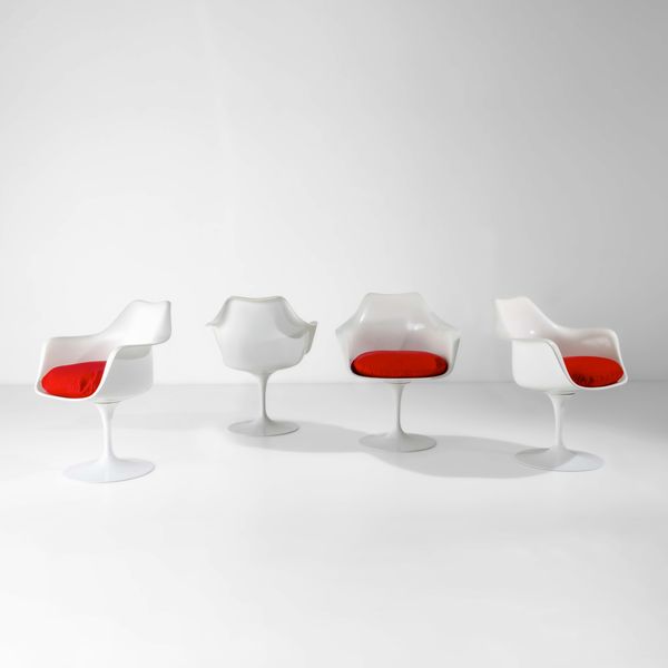 EERO SAARINEN : Quattro sedie mod. Tulip 151C  - Asta Design - Associazione Nazionale - Case d'Asta italiane