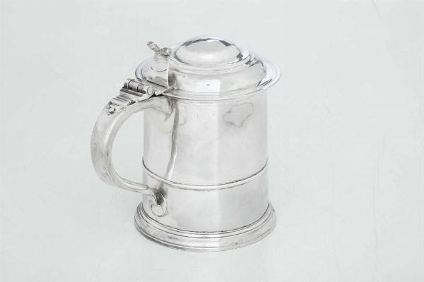 Tankard. Marchio della citt di Londra per l'anno 1716 e marchio dell'argentiere (consunto di difficile lettura)  - Asta Argenti da collezione | Antichi - Associazione Nazionale - Case d'Asta italiane