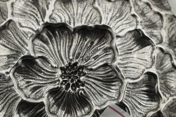 Tre ciotoline a fiore. Argentiere Clementi, Bologna per Maison Gianmaria Buccellati. Italia XX-XXI secolo  - Asta Argenti da collezione | Antichi - Associazione Nazionale - Case d'Asta italiane