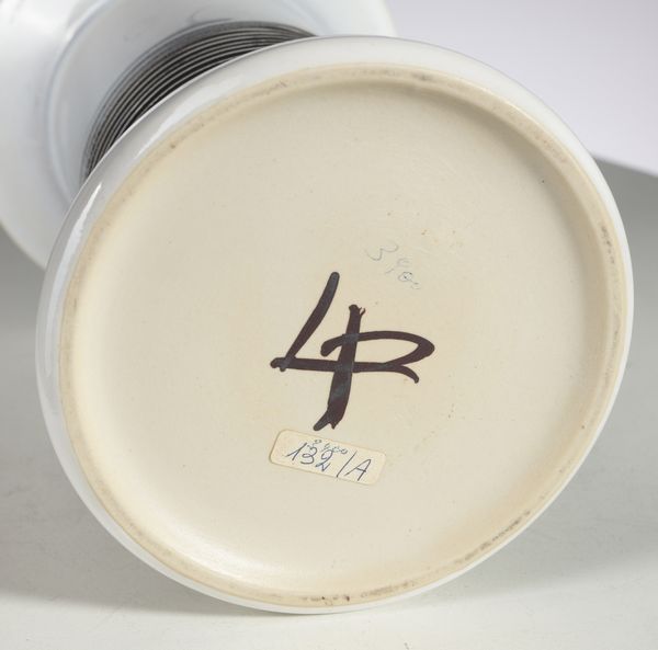 BUCCI FRANCO  (1933 - 2002) : Bottiglia e vaso per Laboratorio Pesaro  - Asta Asta 410 | DESIGN E ARTI DECORATIVE DEL NOVECENTO - CERAMICHE Online - Associazione Nazionale - Case d'Asta italiane