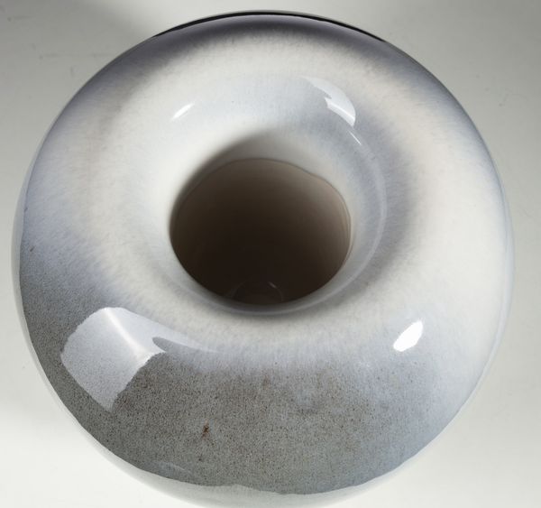 BUCCI FRANCO  (1933 - 2002) : Cista con coperchio per Laboratorio Pesaro  - Asta Asta 410 | DESIGN E ARTI DECORATIVE DEL NOVECENTO - CERAMICHE Online - Associazione Nazionale - Case d'Asta italiane