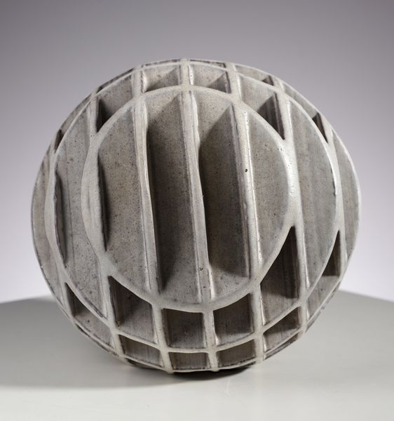 TASCA ALESSIO (1929 - 2020) : Sfera traforata a estrusione  - Asta Asta 410 | DESIGN E ARTI DECORATIVE DEL NOVECENTO - CERAMICHE Online - Associazione Nazionale - Case d'Asta italiane