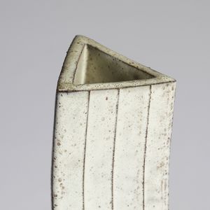 TASCA ALESSIO (1929 - 2020) : Tre vasi modello Cornavaso  - Asta Asta 410 | DESIGN E ARTI DECORATIVE DEL NOVECENTO - CERAMICHE Online - Associazione Nazionale - Case d'Asta italiane