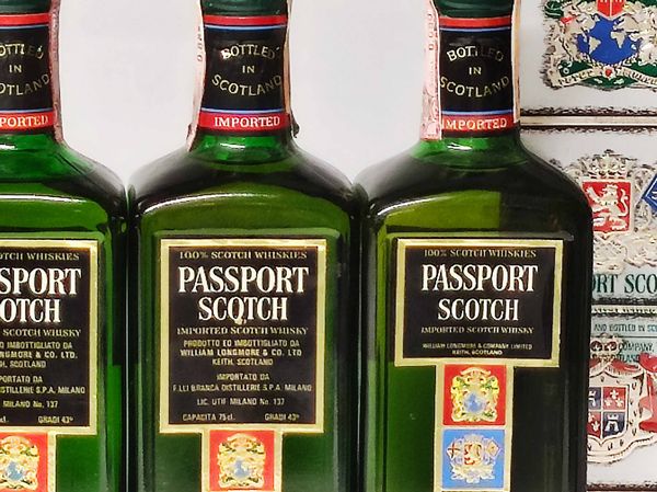 Passport, Bell's, Scoth Whisky  - Asta Whisky & Co. - Associazione Nazionale - Case d'Asta italiane