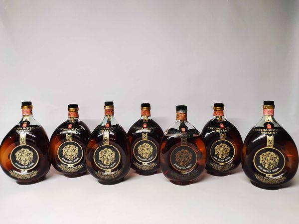 Vecchia Romagna Etichetta Nera, Brandy  - Asta Whisky & Co. - Associazione Nazionale - Case d'Asta italiane