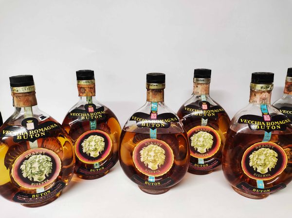 Vecchia Romagna Riserva, Brandy  - Asta Whisky & Co. - Associazione Nazionale - Case d'Asta italiane