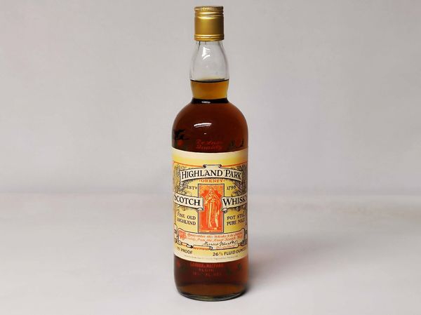 Highland Park Magnus Edition, Pure Malt Whisky  - Asta Whisky & Co. - Associazione Nazionale - Case d'Asta italiane