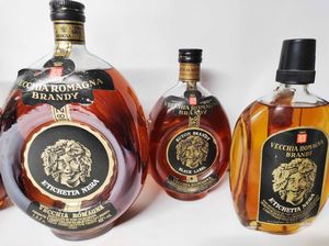 Vecchia Romagna Etichetta Nera, Brandy  - Asta Whisky & Co. - Associazione Nazionale - Case d'Asta italiane