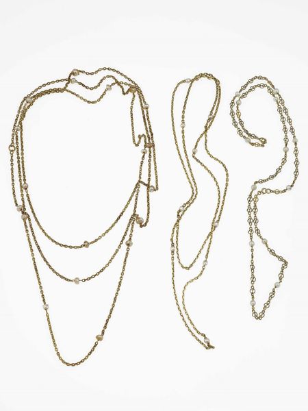 Tre catene con perle di diversa lunghezza  - Asta Gioielli - Associazione Nazionale - Case d'Asta italiane