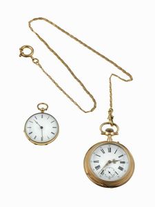Due orologi da tasca cesellati, uno con catena  - Asta Gioielli - Associazione Nazionale - Case d'Asta italiane