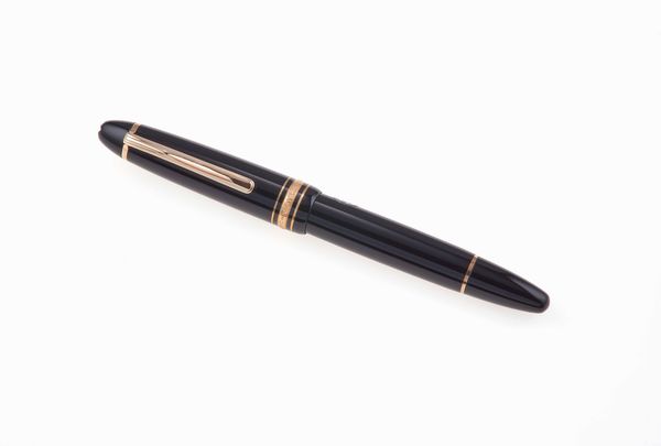 MONTBLANC. Meisterstuck penna a stantuffo  - Asta Luxury Vintage e Penne da Collezione - Associazione Nazionale - Case d'Asta italiane