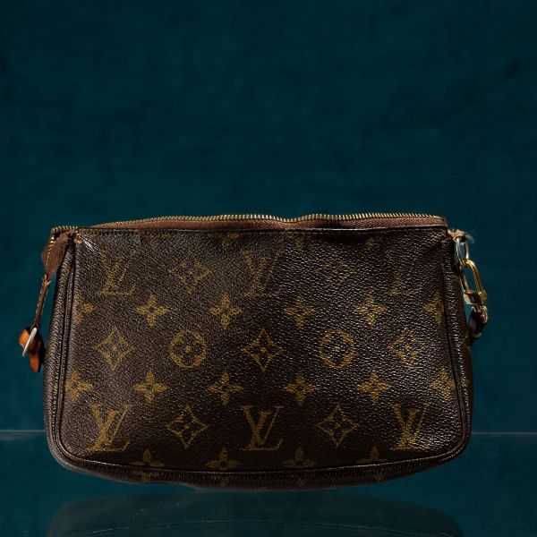 Louis Vuitton Pochette  - Asta Luxury Vintage e Penne da Collezione - Associazione Nazionale - Case d'Asta italiane