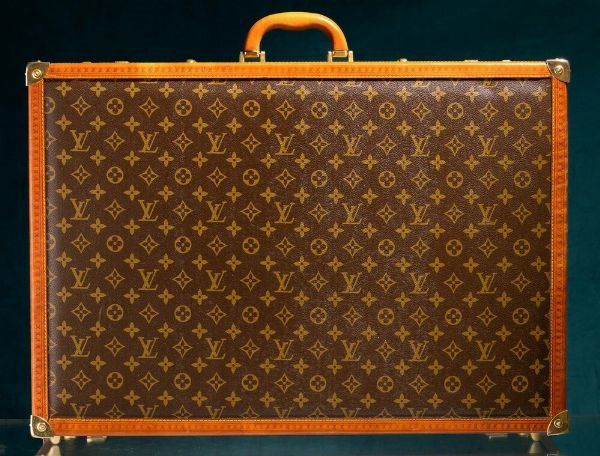 Louis Vuitton valigia modello Alzer  - Asta Luxury Vintage e Penne da Collezione - Associazione Nazionale - Case d'Asta italiane