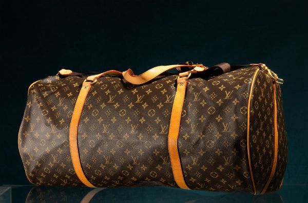 Louis Vuitton Borsone Keepal con tracolla  - Asta Luxury Vintage e Penne da Collezione - Associazione Nazionale - Case d'Asta italiane