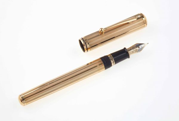 Sheaffer. Connaisseur, penna stilografica dorata  - Asta Luxury Vintage e Penne da Collezione - Associazione Nazionale - Case d'Asta italiane