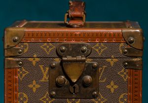 Louis Vuitton Beauty Case/ Portagioie Iconico  - Asta Luxury Vintage e Penne da Collezione - Associazione Nazionale - Case d'Asta italiane