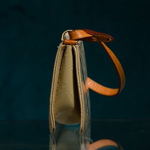 Louis Vuitton Pochette  - Asta Luxury Vintage e Penne da Collezione - Associazione Nazionale - Case d'Asta italiane