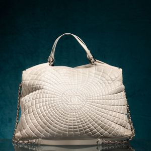 Chanel Borsa a mano  - Asta Luxury Vintage e Penne da Collezione - Associazione Nazionale - Case d'Asta italiane