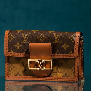 Louis Vuitton Pochette Dauphine East West  - Asta Luxury Vintage e Penne da Collezione - Associazione Nazionale - Case d'Asta italiane