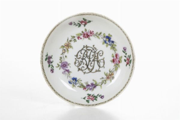 Tazza con piattino, XIX secolo (?)  - Asta Dimore italiane - Associazione Nazionale - Case d'Asta italiane