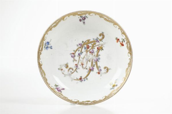 Un piattino e una tazza<BR>Vienna, XVIII e XX secolo <BR>  - Asta Dimore italiane - Associazione Nazionale - Case d'Asta italiane