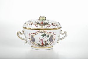 Tazza da brodo<BR>Doccia, Manifattura Ginori, 1775 circa  - Asta Dimore italiane - Associazione Nazionale - Case d'Asta italiane