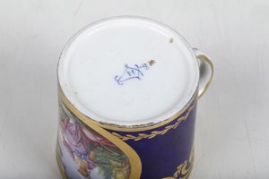 Tazza con piattino <BR>Svres, 1777  - Asta Dimore italiane - Associazione Nazionale - Case d'Asta italiane