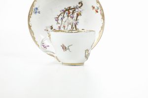 Un piattino e una tazza<BR>Vienna, XVIII e XX secolo <BR>  - Asta Dimore italiane - Associazione Nazionale - Case d'Asta italiane