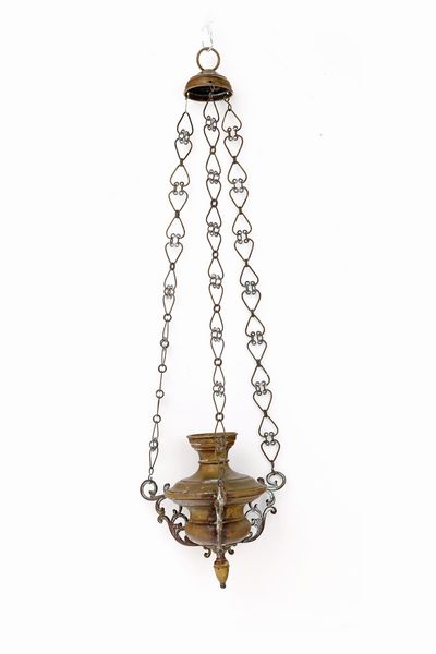 Lampada pensile in ottone  - Asta  Asta a Tempo - Antiquariato: Arredi, Icone, Dipinti Antichi e del XIX Secolo , Arte Orientale - Associazione Nazionale - Case d'Asta italiane