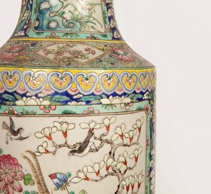 Coppia di vasi in porcellana, Cina, fine del XIX secolo  - Asta  Asta a Tempo - Antiquariato: Arredi, Icone, Dipinti Antichi e del XIX Secolo , Arte Orientale - Associazione Nazionale - Case d'Asta italiane