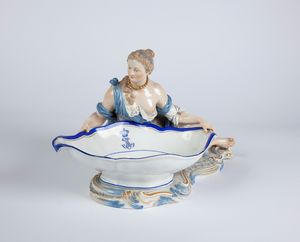 Coppia di grandi saliere da tavola in porcellana policroma, Meissen, XIX secolo  - Asta  Asta a Tempo - Antiquariato: Arredi, Icone, Dipinti Antichi e del XIX Secolo , Arte Orientale - Associazione Nazionale - Case d'Asta italiane