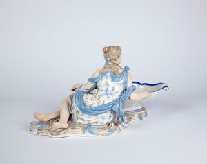 Coppia di grandi saliere da tavola in porcellana policroma, Meissen, XIX secolo  - Asta  Asta a Tempo - Antiquariato: Arredi, Icone, Dipinti Antichi e del XIX Secolo , Arte Orientale - Associazione Nazionale - Case d'Asta italiane