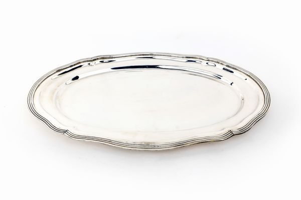 Grande piatto da portata ovale in sheffield, Royal Family  - Asta Asta a Tempo a Libera Offerta - Arredi per la Tavola in Silver Plated - Associazione Nazionale - Case d'Asta italiane