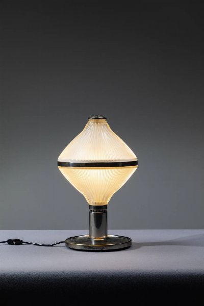 BBPR (BANFI  BELGIOIOSO  PERESSUTTI  ROGERS) : Lampada da tavolo mod. Polinnia  - Asta Asta di Design - Associazione Nazionale - Case d'Asta italiane