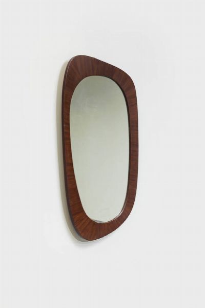 PRODUZIONE ITALIANA : Specchio con cornice in legno. Anni '50 cm 100x52  - Asta Asta di Design - Associazione Nazionale - Case d'Asta italiane