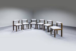 SORMANI  attribuito - Sei sedie con struttura in legno  cuscini e schienali imbottiti rivestiti in tessuto. Anni '70   cm 78x52x55