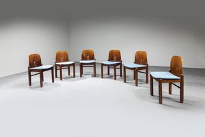 PRODUZIONE ITALIANA - Sei sedie con struttura in legno e seduta rivestita in tessuto.  Anni '70 cm 78x46x48  Difetti