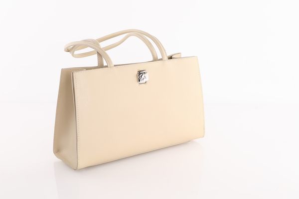 Furla, borsa crema  - Asta Asta a Tempo - Luxury Fashion - Associazione Nazionale - Case d'Asta italiane