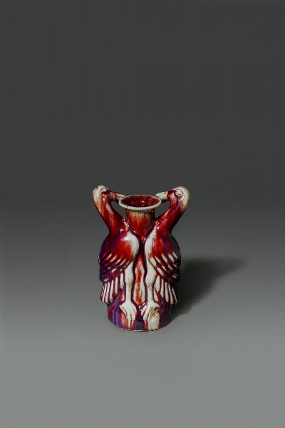 VASO : Vaso in porcellana flamb con anse a guisa di volatili  Cina  dinastia Qing  XIX sec H cm 23x16  - Asta Asta di Arte Orientale - Associazione Nazionale - Case d'Asta italiane